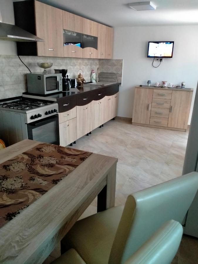 הוילה Ieşelniţa Casa Luminita מראה חיצוני תמונה