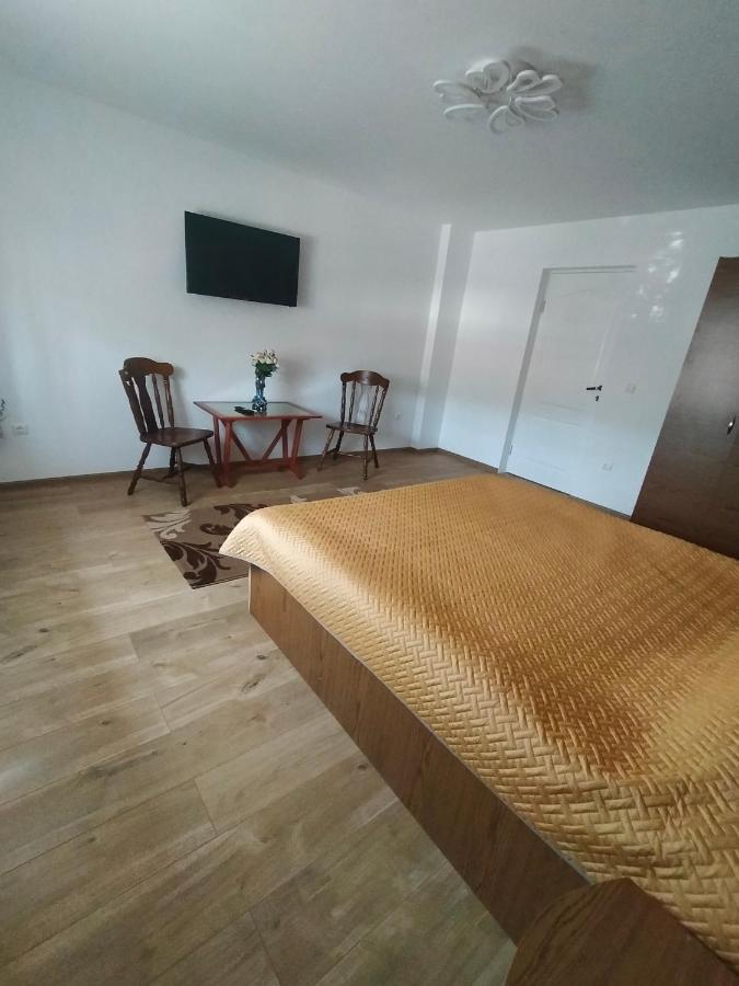 הוילה Ieşelniţa Casa Luminita מראה חיצוני תמונה